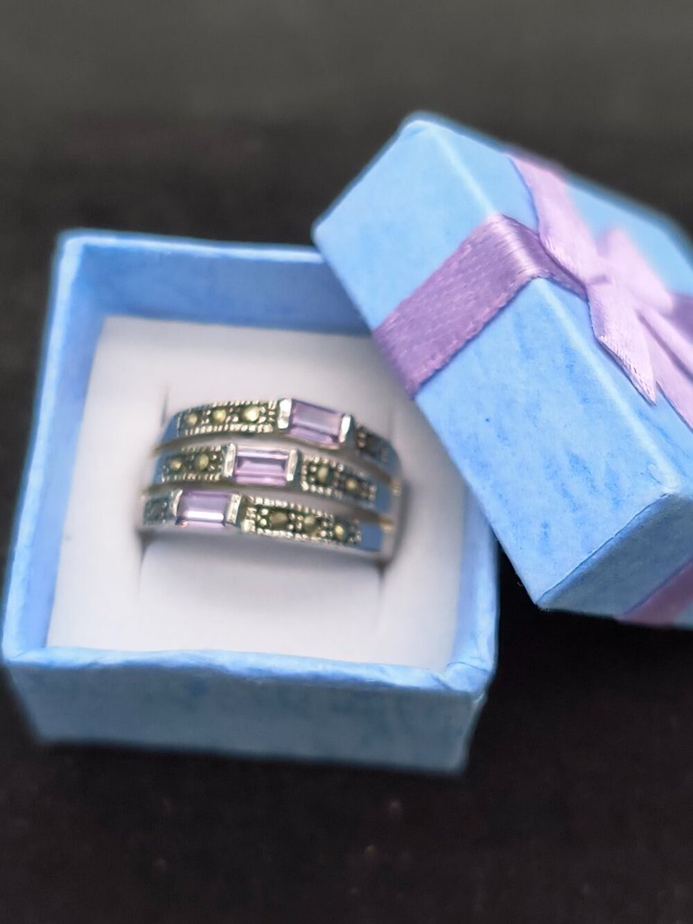 Retro Modernist Purple Stone Ring • Soft Triple‑Band Design